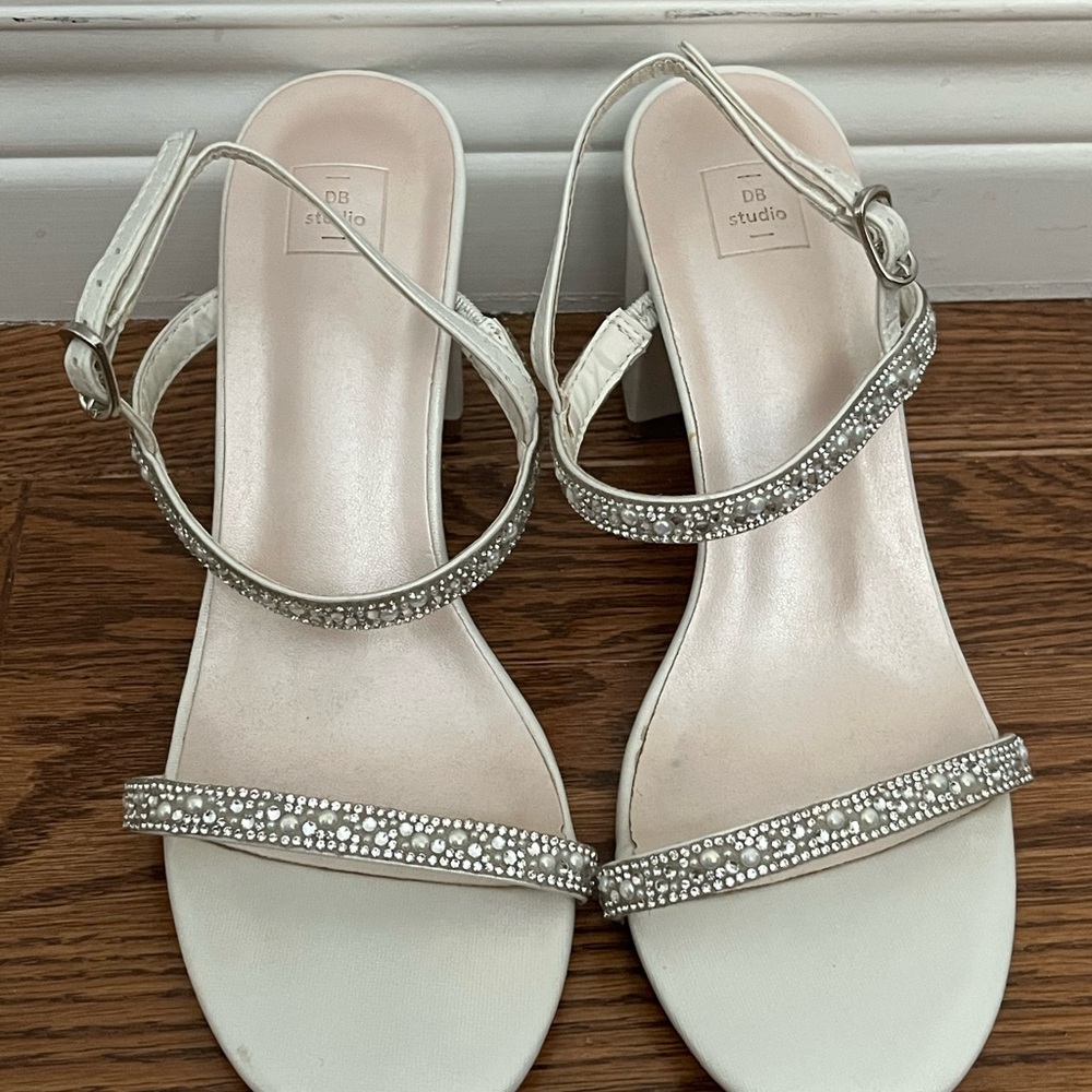 DB Studio White Heels